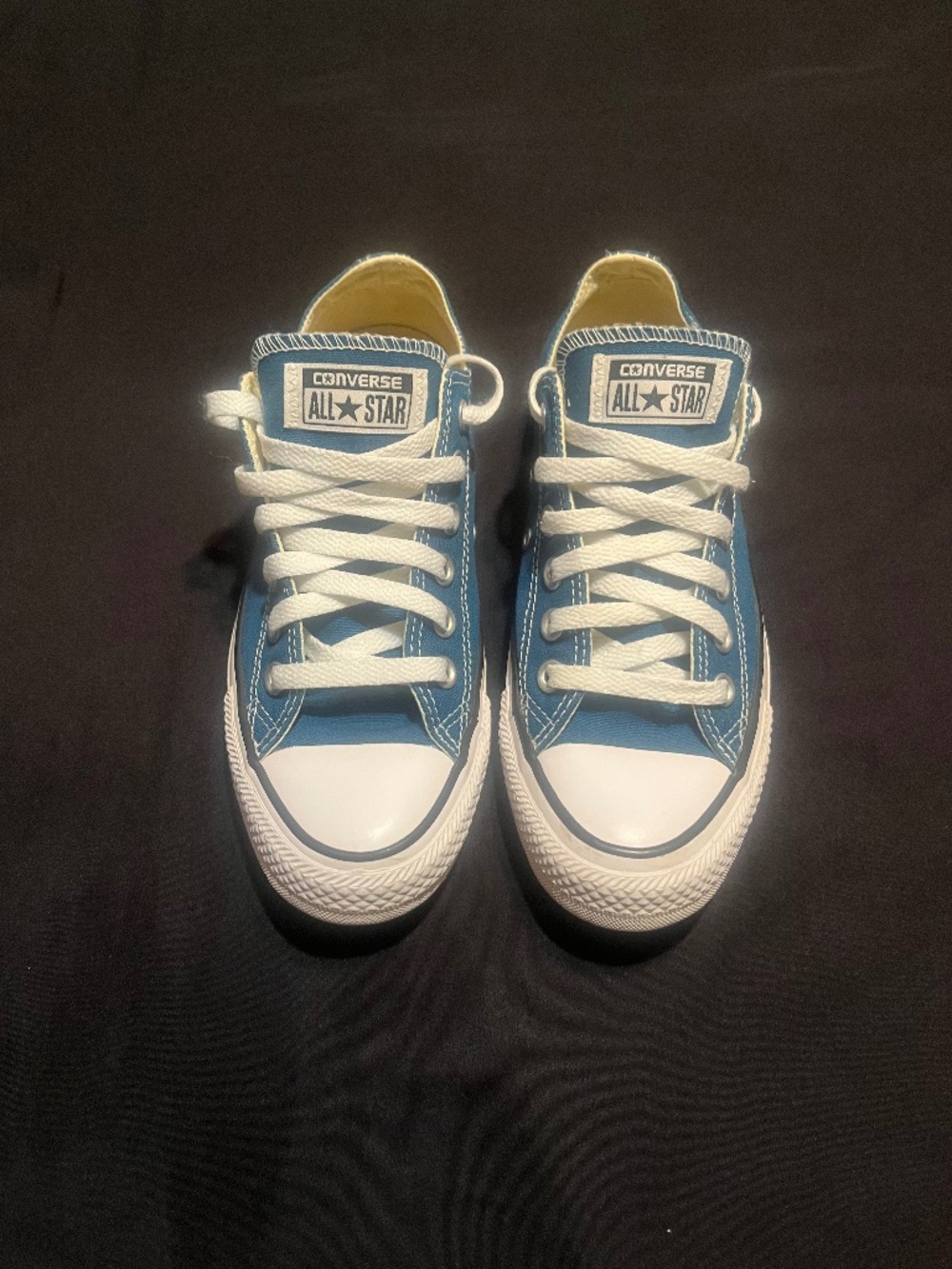 Converse sneakers size 7